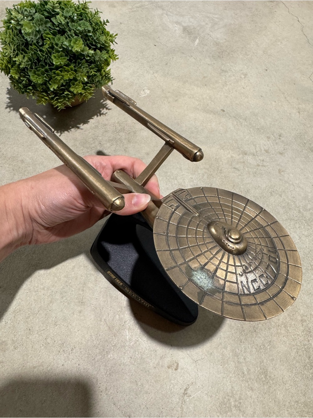 R.S. Owens Star Trek  Bronze USS Enterprise  NCC 1701 Die Cast Model Metal